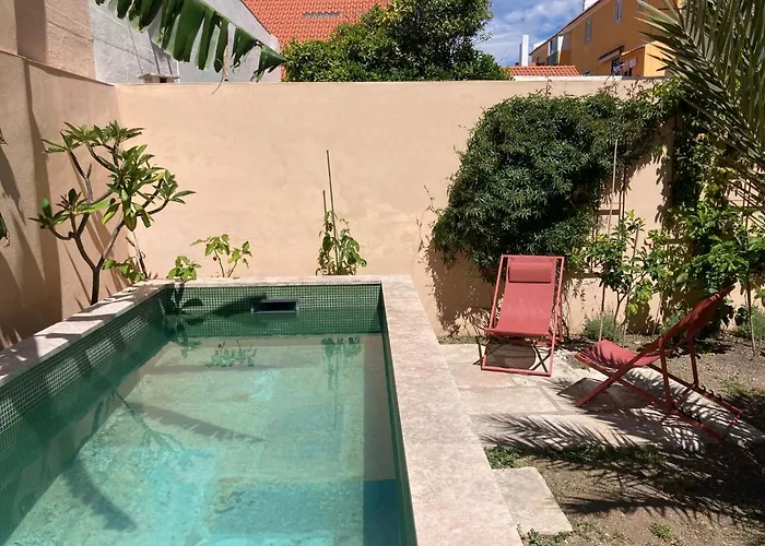 Junqueira Gardens - Casa Antiga Jardim E Piscina Willa *