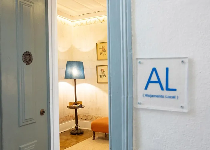 Junqueira Gardens - Casa Antiga Jardim E Piscina Willa *