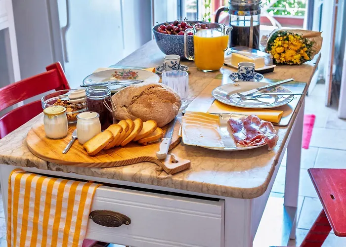 Junqueira Gardens - Casa Antiga Jardim E Piscina * Lizbona