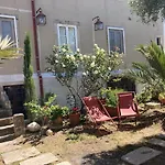 Junqueira Gardens - Casa Antiga Jardim E Piscina וילה *