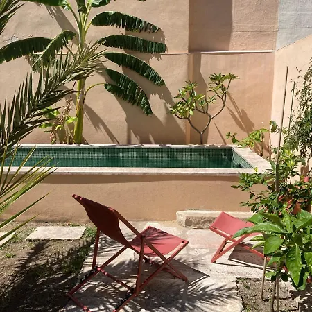 Junqueira Gardens - Casa Antiga Jardim E Piscina Villa *